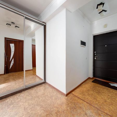 Apartment Оn Makatayeva 5 B Αλμάτι Εξωτερικό φωτογραφία